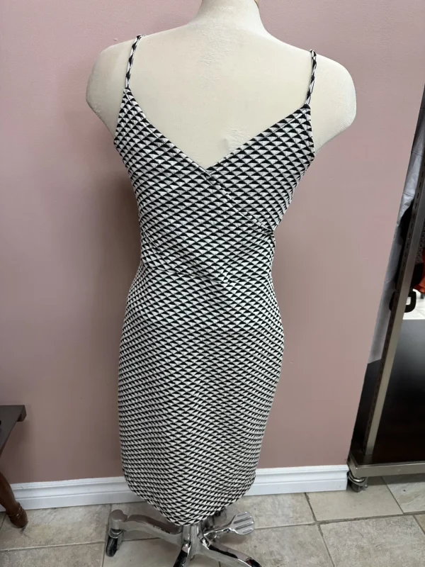 Black and White Cut Out H&M Small3